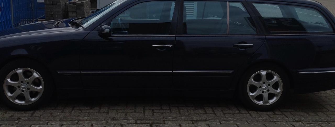 Gedoneerde stationwagen